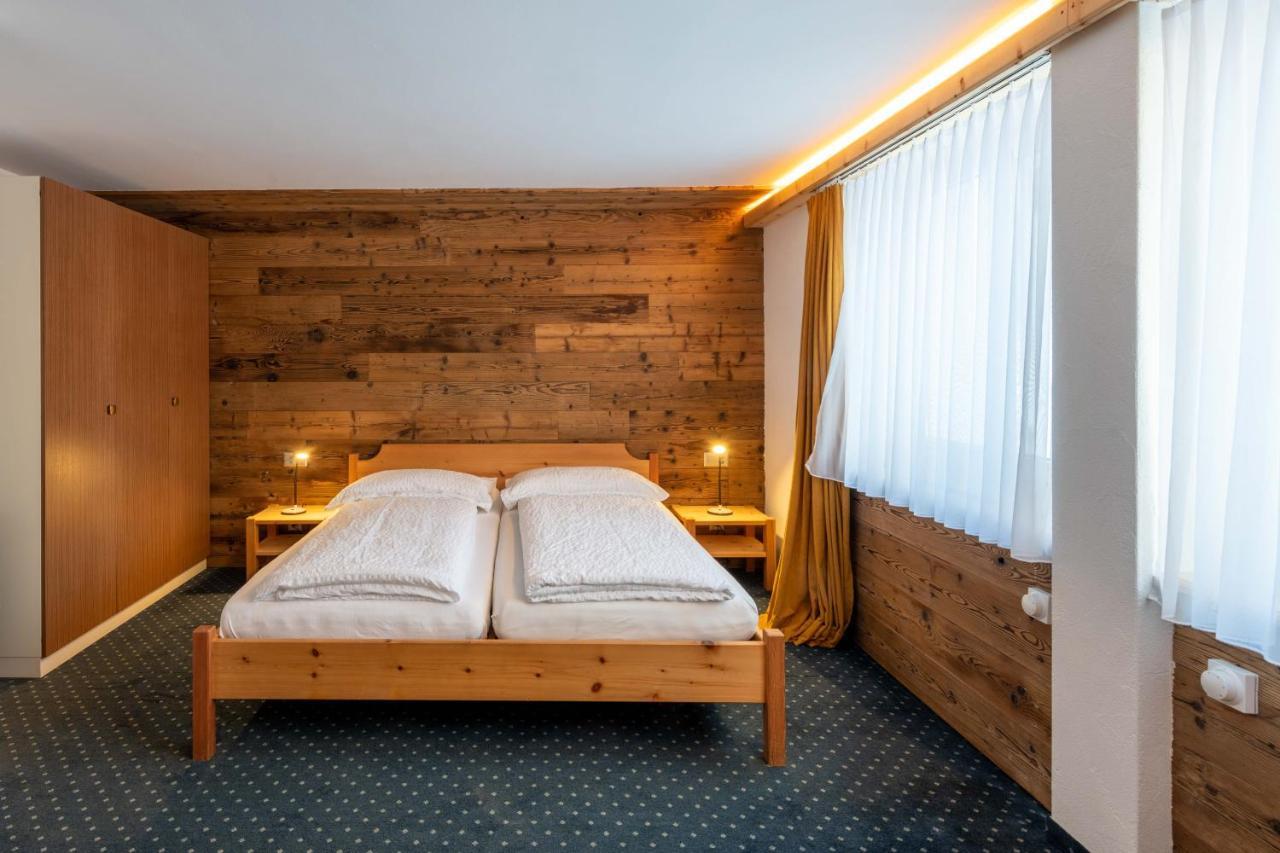 Hotel Grischuna 比维奥 外观 照片
